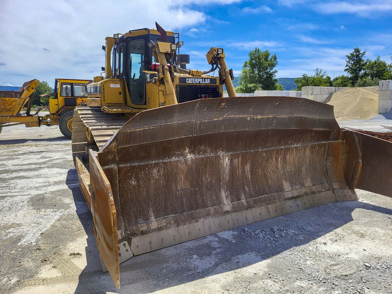 Булдожер CATERPILLAR D6R: слика 10 Булдожер CATERPILLAR D6R: слика 10