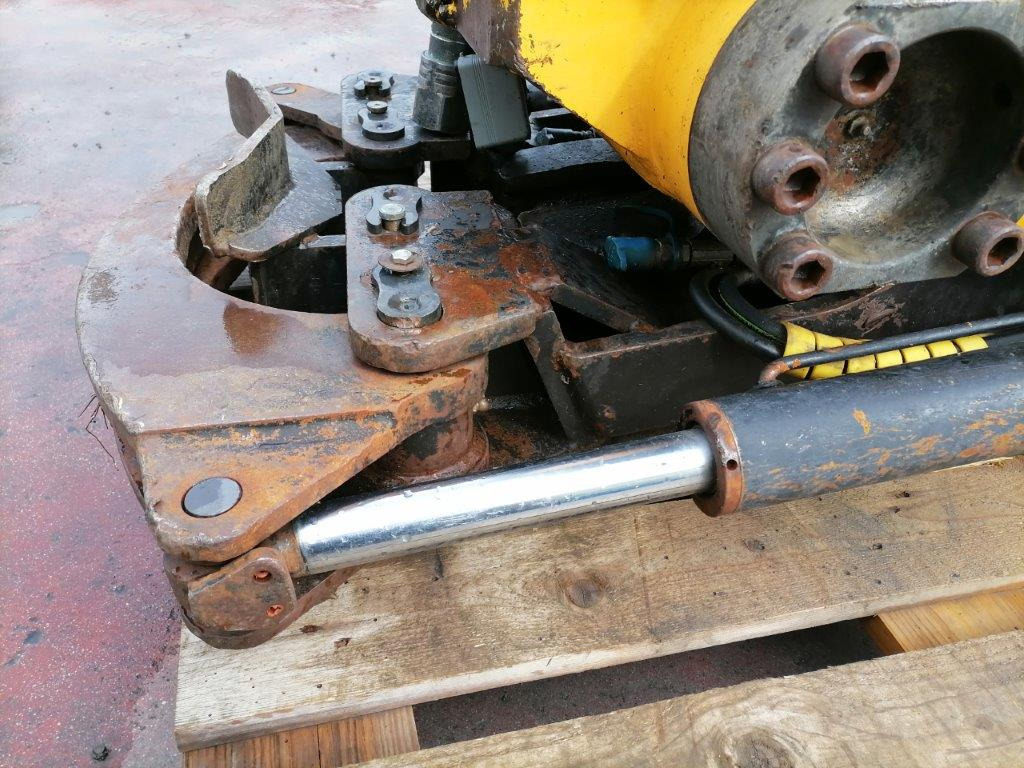 Engcon EC30 Volvo S2 - Тилтротатор: слика 5 Engcon EC30 Volvo S2 - Тилтротатор: слика 5