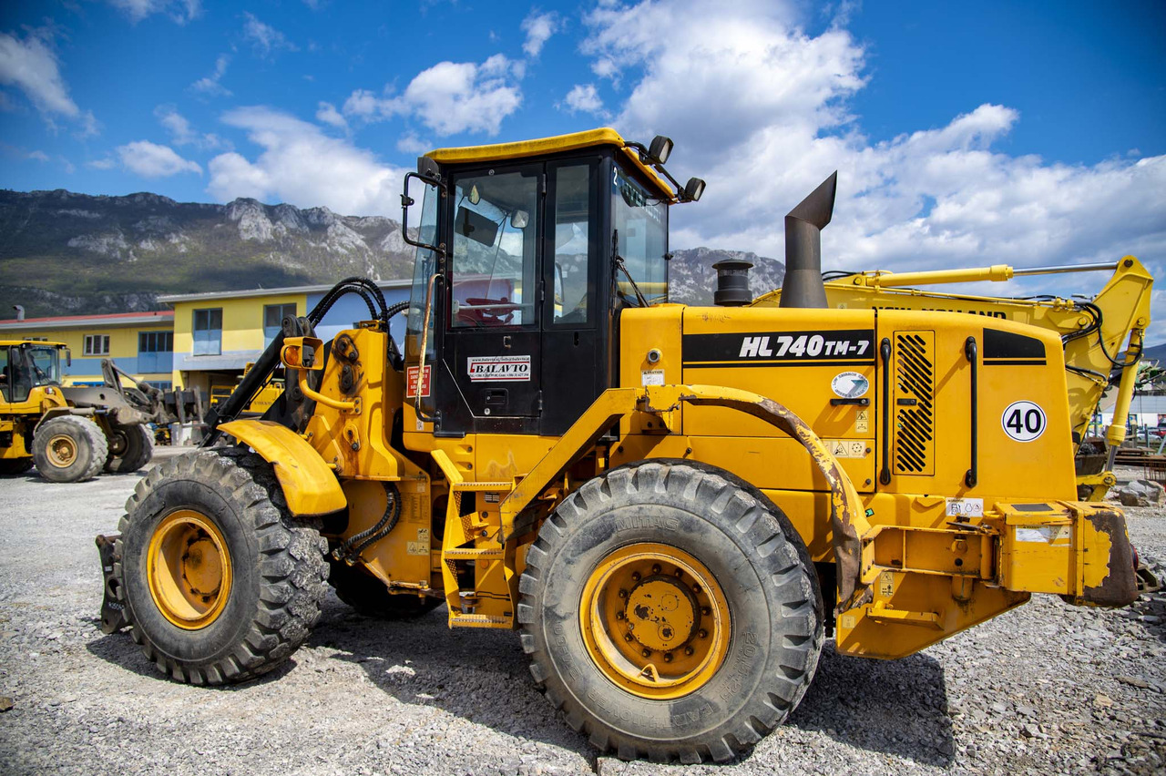 HYUNDAI HL740TM-7 for parts - Натоварувач на тркала: слика 3 HYUNDAI HL740TM-7 for parts - Натоварувач на тркала: слика 3