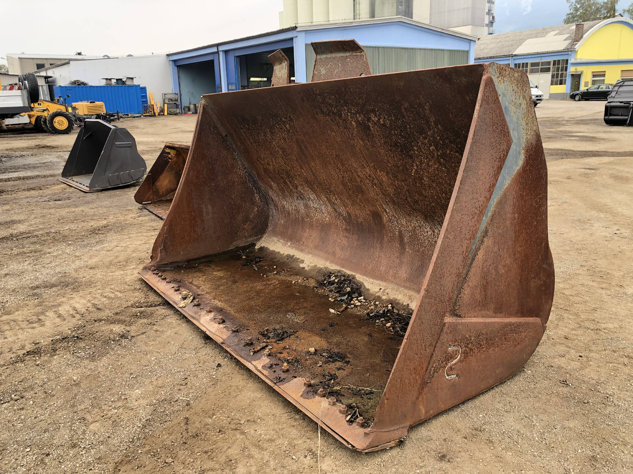 Loader bucket 3400 mm Volvo - Корпа за натоварувач: слика 3 Loader bucket 3400 mm Volvo - Корпа за натоварувач: слика 3