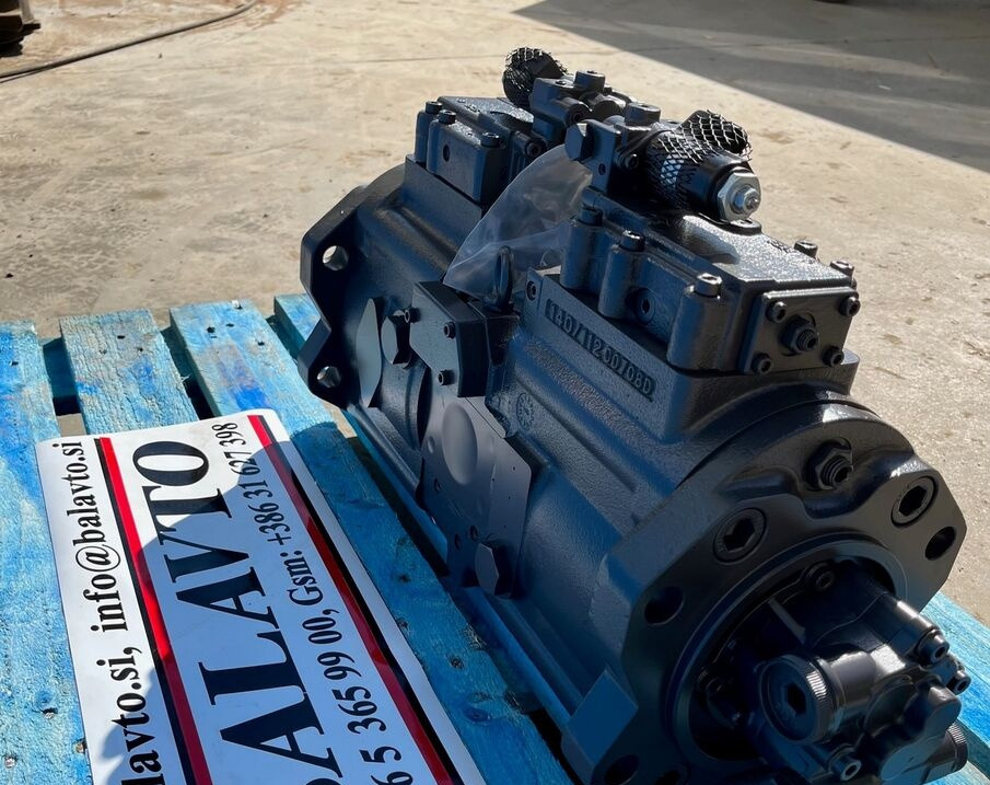 Main hydraulic pump 14531300 for Volvo EC210C, ECR235C, FC2421C, FC2121C - Хидраулична пумпа за Багер: слика 1 Main hydraulic pump 14531300 for Volvo EC210C, ECR235C, FC2421C, FC2121C - Хидраулична пумпа за Багер: слика 1