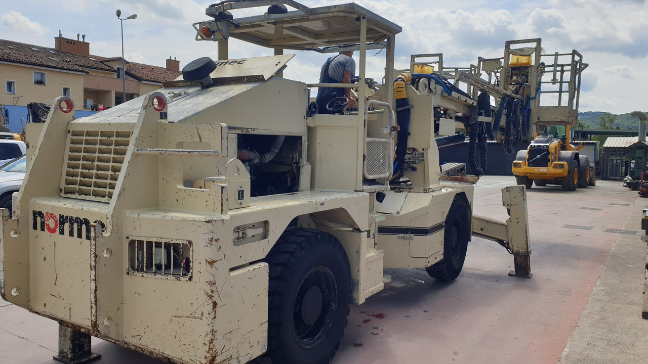 Normet Himec 9905 BT - Рударска машина: слика 4 Normet Himec 9905 BT - Рударска машина: слика 4