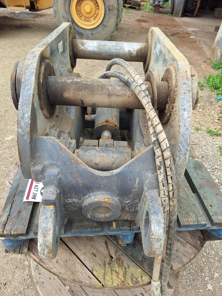 - Брза спојка за Багер: слика 3 - Брза спојка за Багер: слика 3