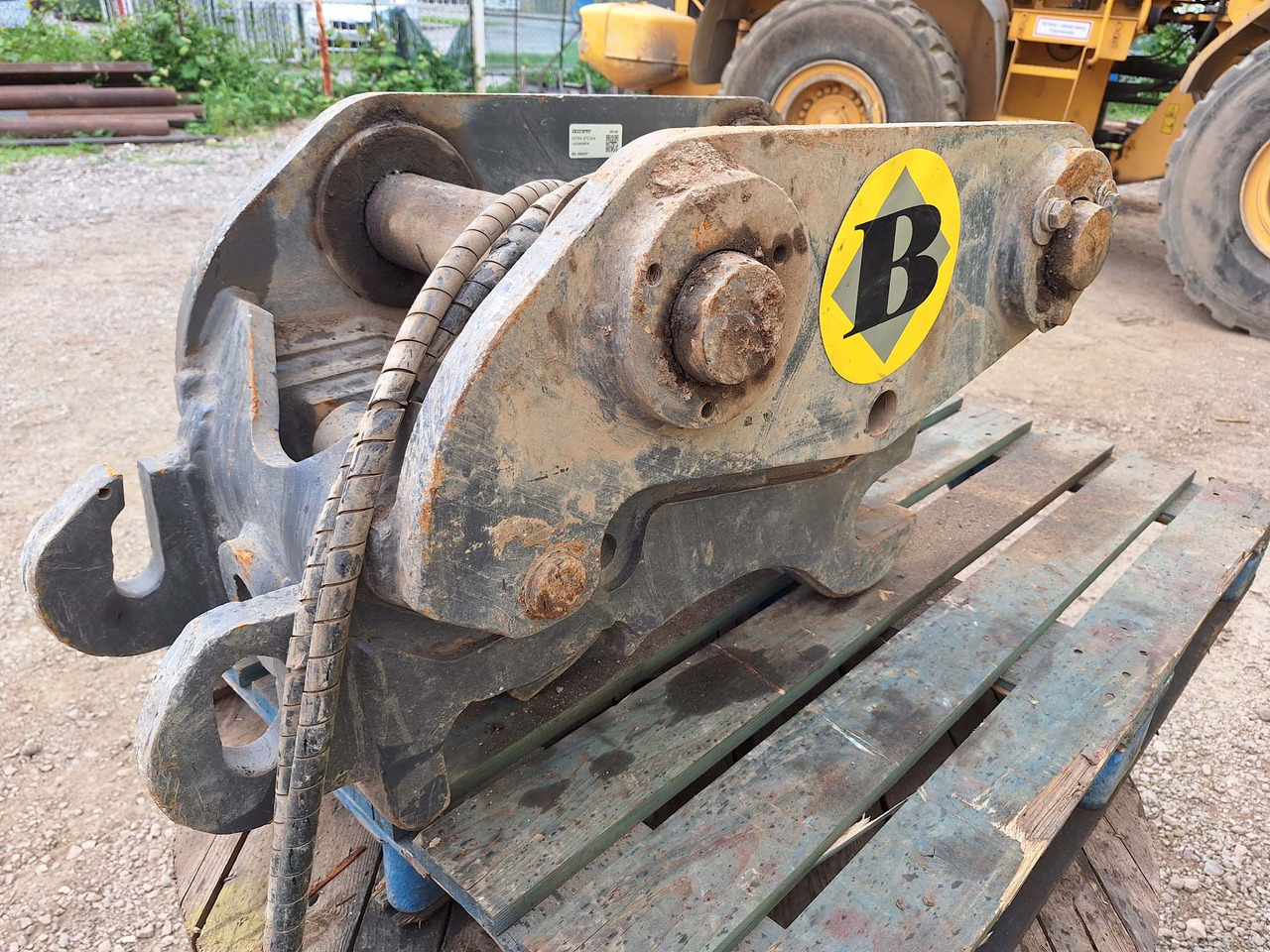 - Брза спојка за Багер: слика 4 - Брза спојка за Багер: слика 4