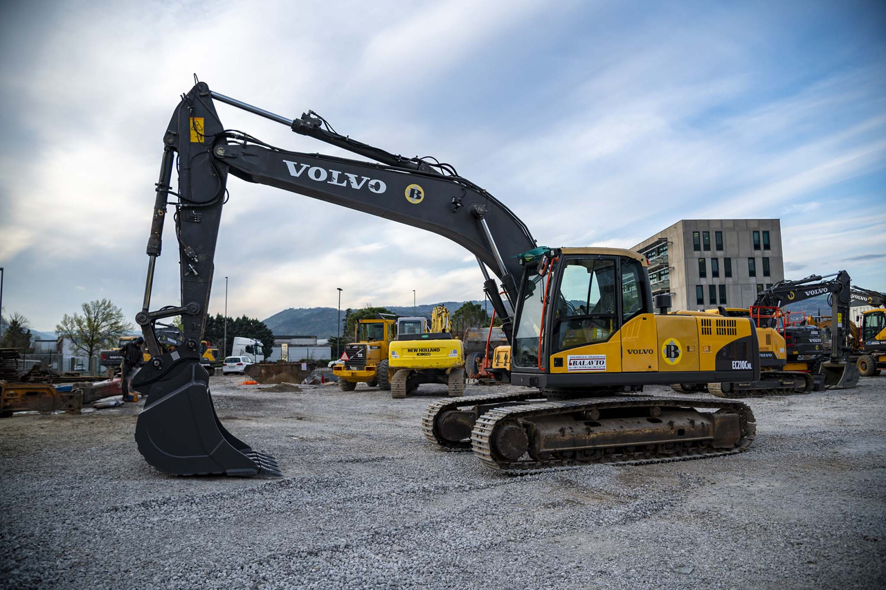 VOLVO EC210CNL - Багер гасеничар: слика 2 VOLVO EC210CNL - Багер гасеничар: слика 2