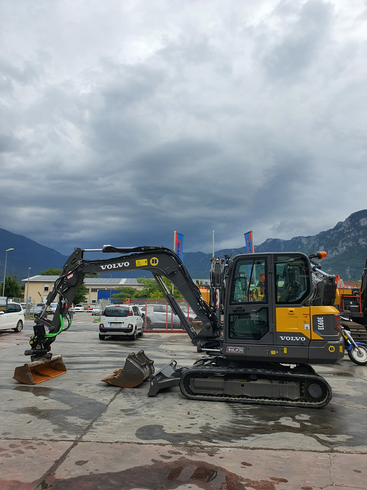 VOLVO EC60E - Мини багер: слика 2 VOLVO EC60E - Мини багер: слика 2