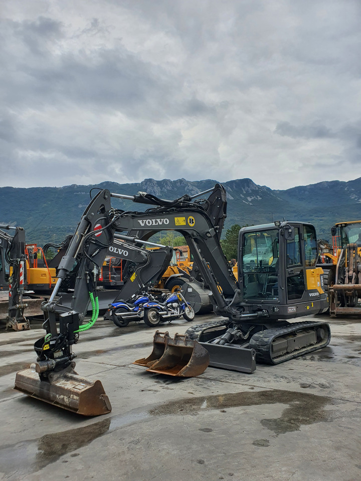 VOLVO EC60E - Мини багер: слика 3 VOLVO EC60E - Мини багер: слика 3