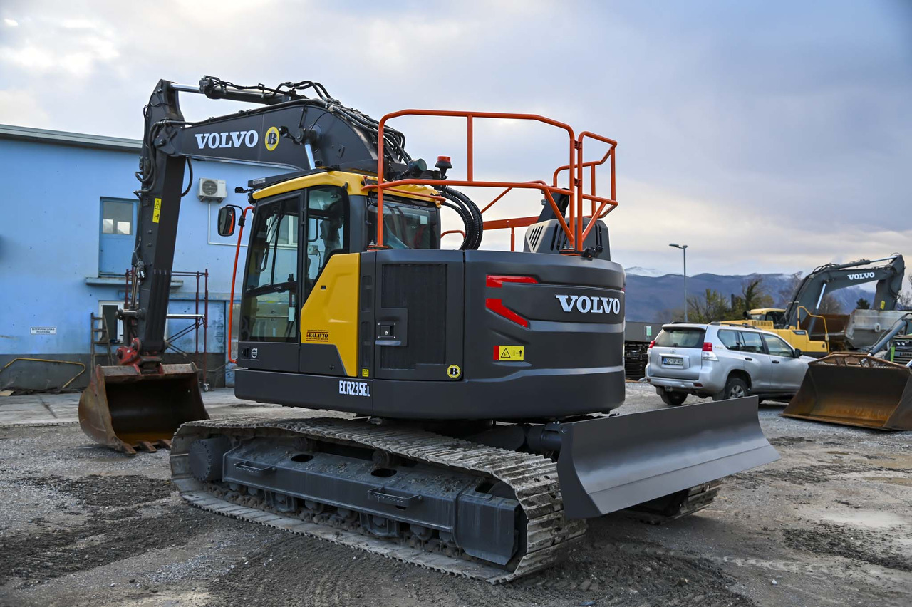VOLVO ECR235EL - Багер гасеничар: слика 4 VOLVO ECR235EL - Багер гасеничар: слика 4
