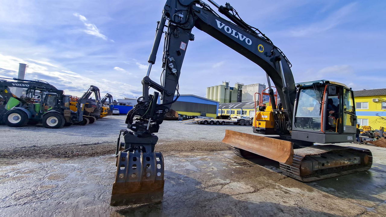 VOLVO ECR235EL - Багер гасеничар: слика 1 VOLVO ECR235EL - Багер гасеничар: слика 1