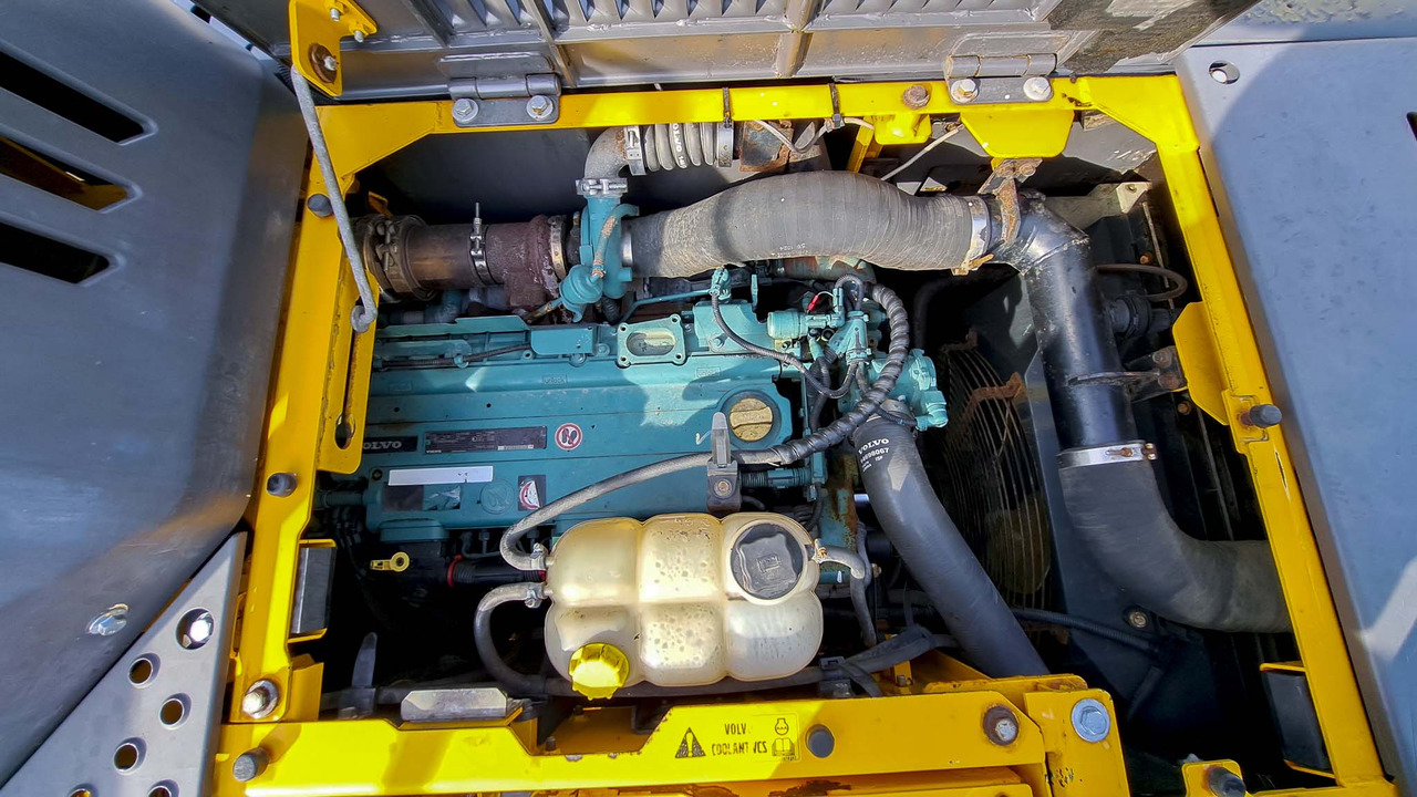 Багер гасеничар VOLVO ECR235EL: слика 14