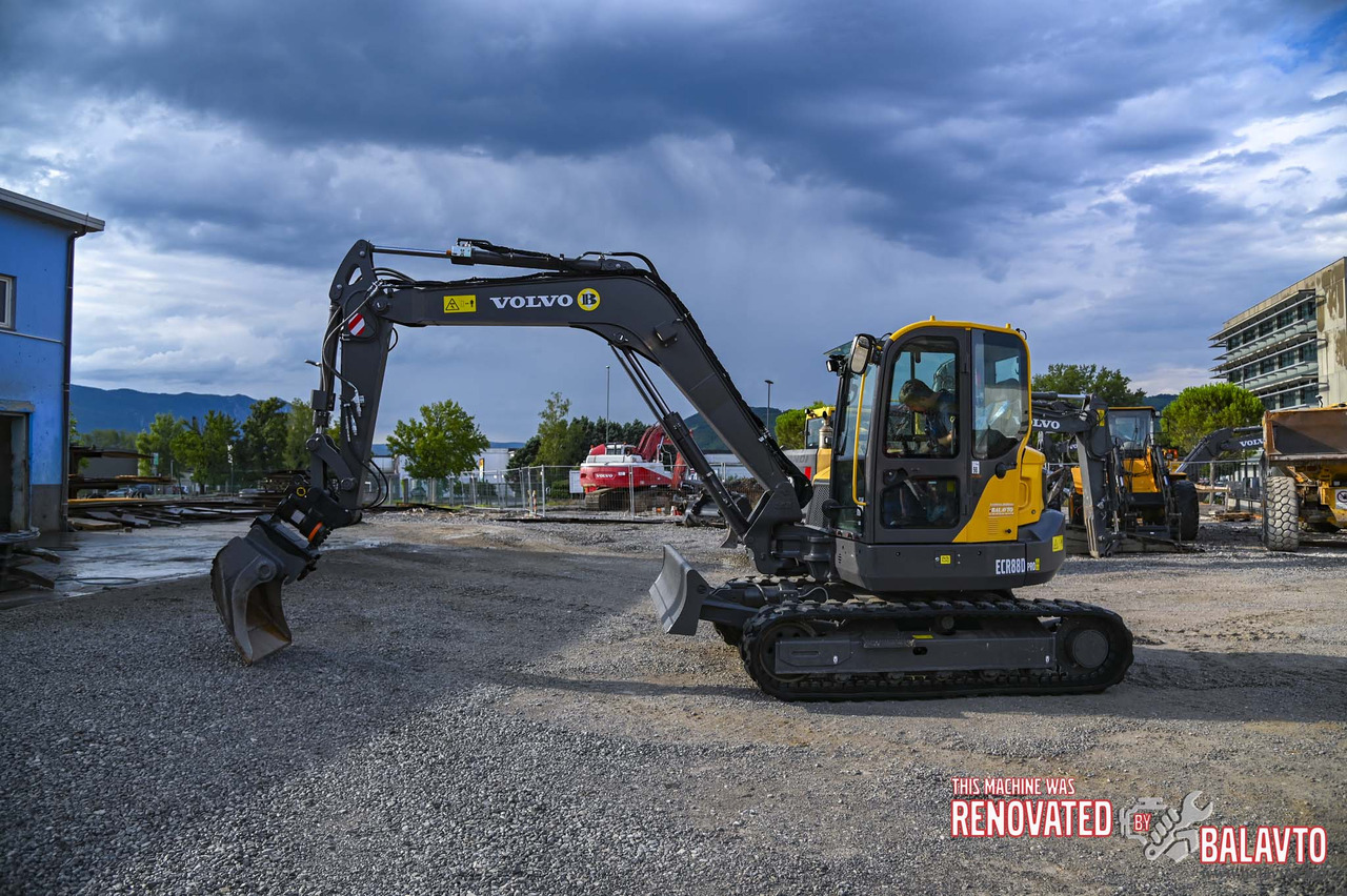 VOLVO ECR88D - Мини багер: слика 3 VOLVO ECR88D - Мини багер: слика 3