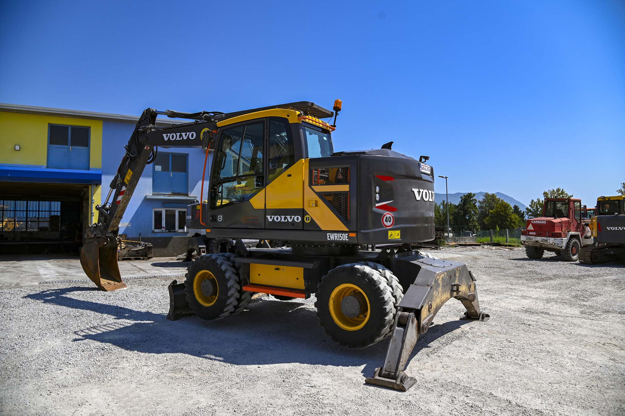 VOLVO EWR150E - Багер на тркала: слика 4 VOLVO EWR150E - Багер на тркала: слика 4