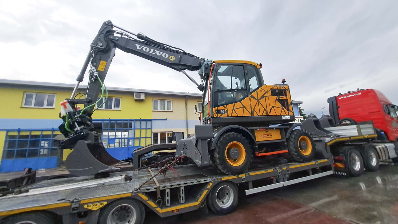 VOLVO EWR150E - Багер на тркала: слика 2 VOLVO EWR150E - Багер на тркала: слика 2