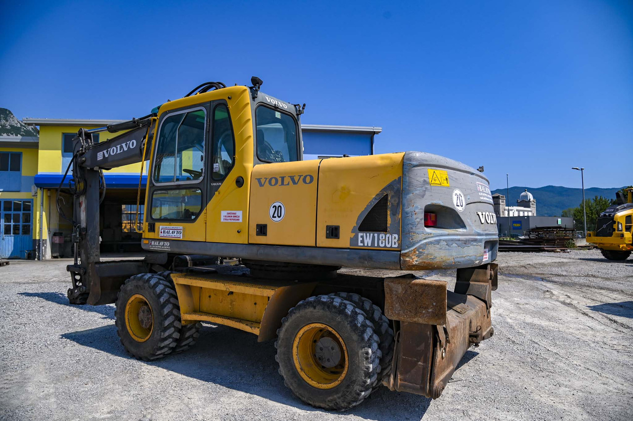 Volvo EW180B - Багер на тркала: слика 3 Volvo EW180B - Багер на тркала: слика 3
