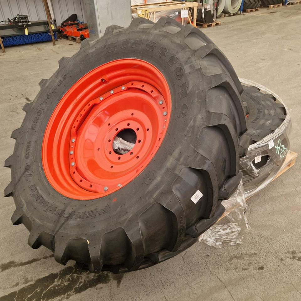 Reifen Räder Firestone 520/70R38 Performer 70 extra 150D 147E - Гуми и бандажи: слика 1 Reifen Räder Firestone 520/70R38 Performer 70 extra 150D 147E - Гуми и бандажи: слика 1
