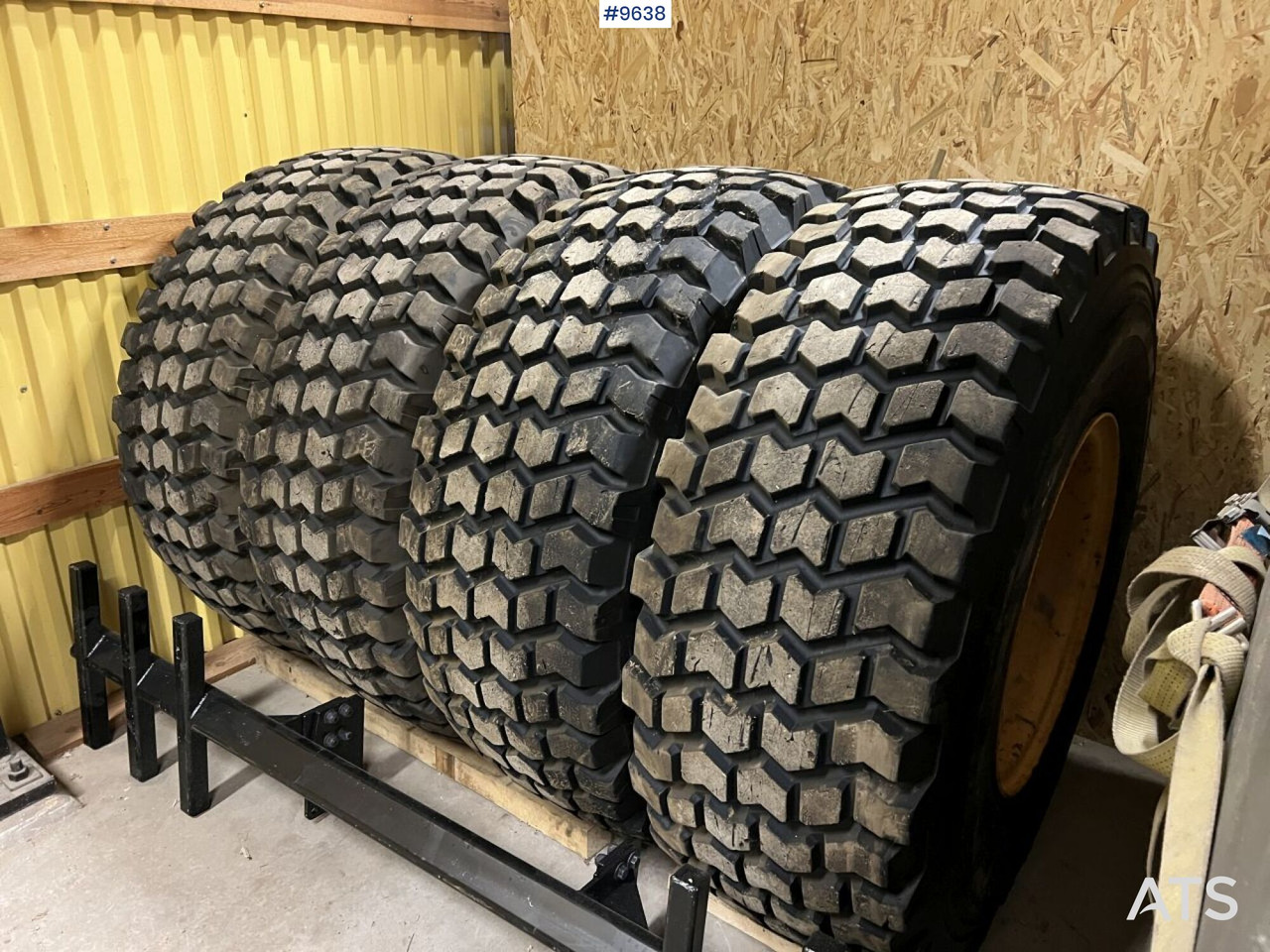 4 Nokian 20.5R25 tires on rims - Комплетно тркало за Градежна машина: слика 1 4 Nokian 20.5R25 tires on rims - Комплетно тркало за Градежна машина: слика 1