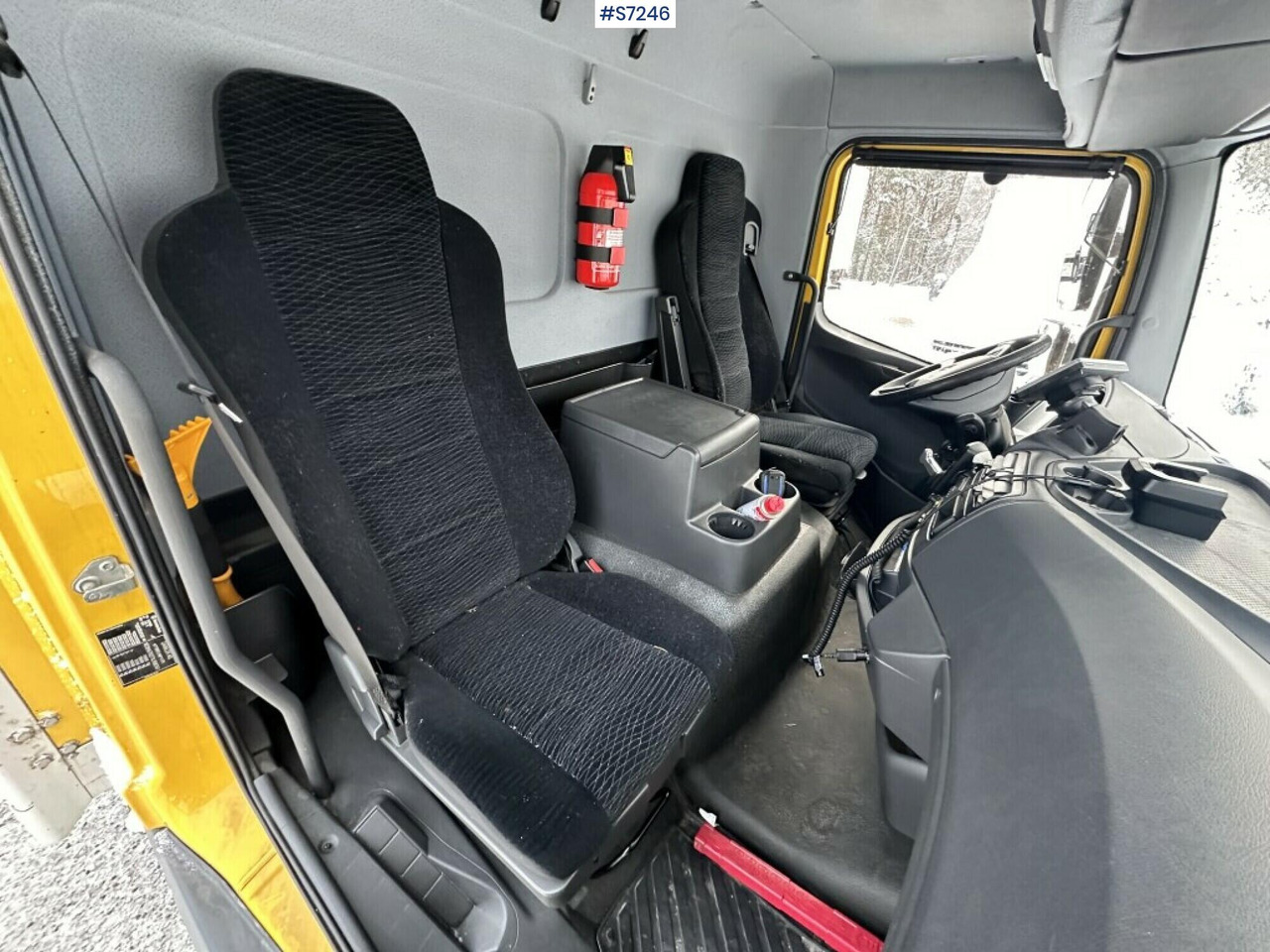 Box truck Mercedes Benz Atego 1523 with high and sinkable roof - Камион сандучар: слика 5 Box truck Mercedes Benz Atego 1523 with high and sinkable roof - Камион сандучар: слика 5