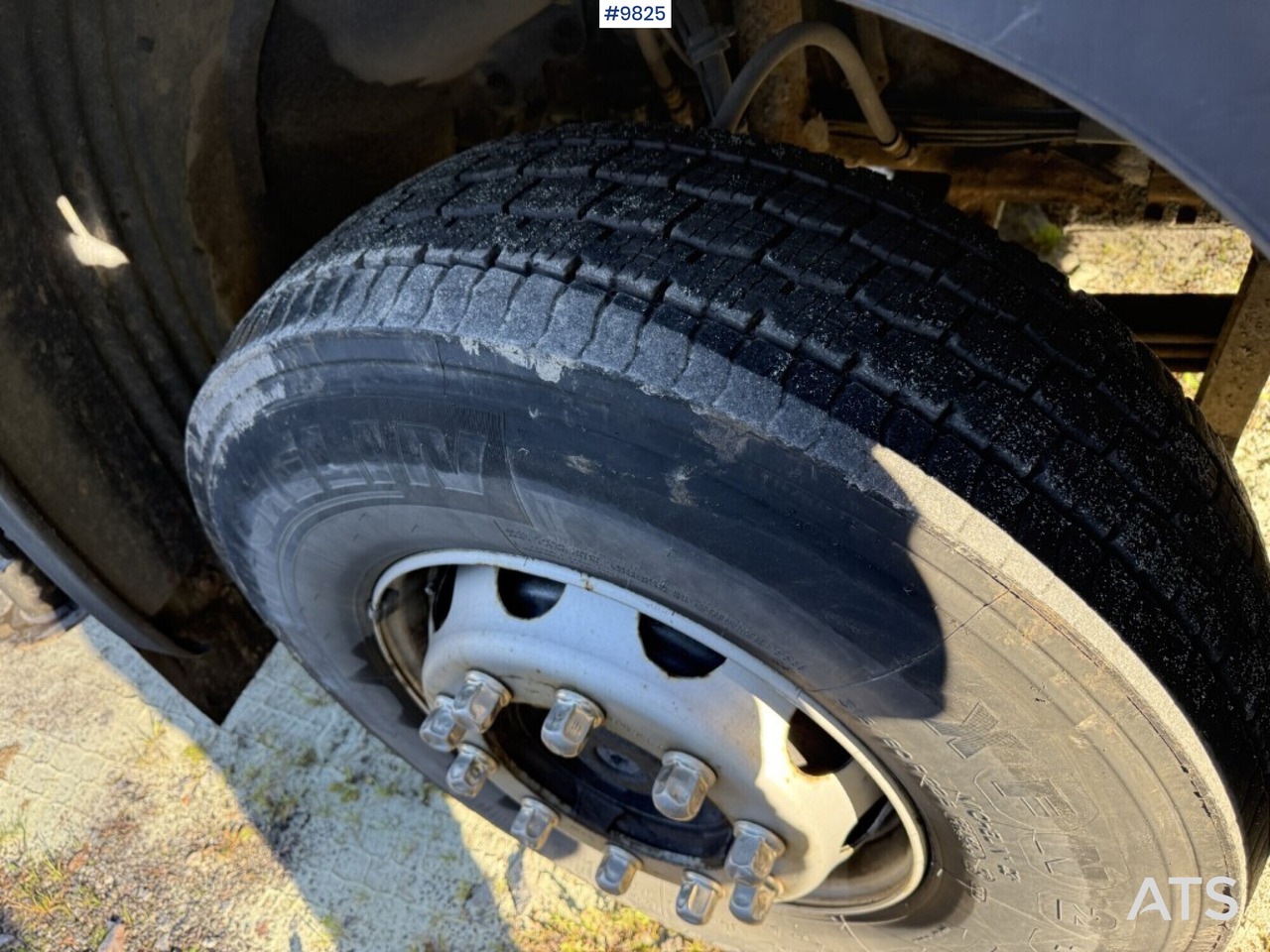 Камион со платформа, Камион со кран Crane truck Scania P94 230 with tail lift: слика 15 Камион со платформа, Камион со кран Crane truck Scania P94 230 with tail lift: слика 15