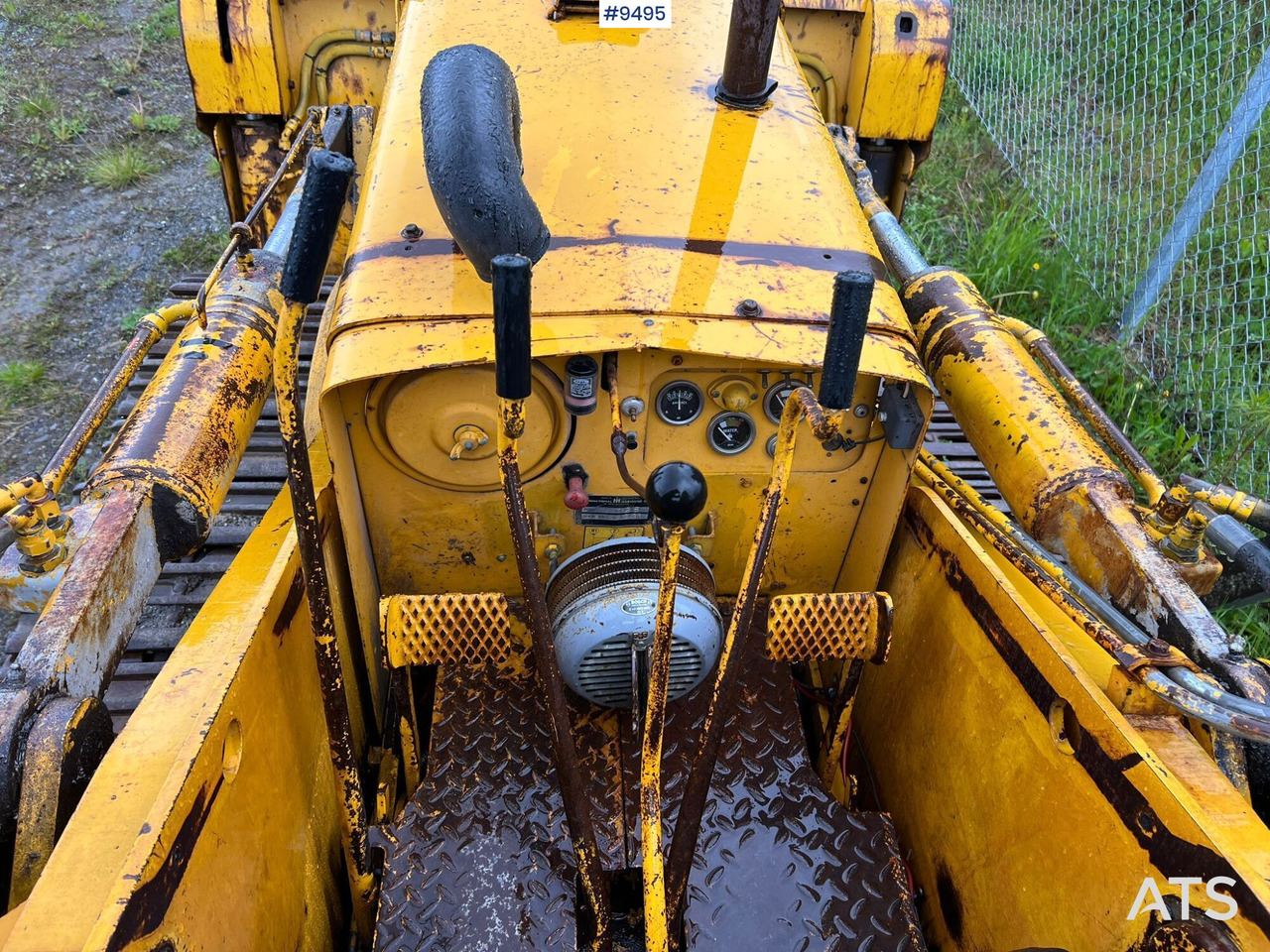 Crawler dozer INTERNATIONAL L125 - Булдожер: слика 5 Crawler dozer INTERNATIONAL L125 - Булдожер: слика 5