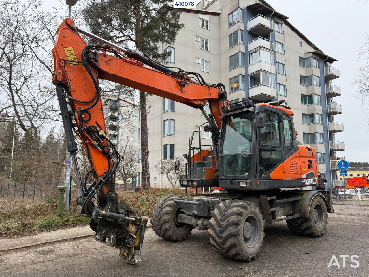 Doosan DX165W-5 Wheeled excavator (VIDEO) - Багер на тркала: слика 1 Doosan DX165W-5 Wheeled excavator (VIDEO) - Багер на тркала: слика 1