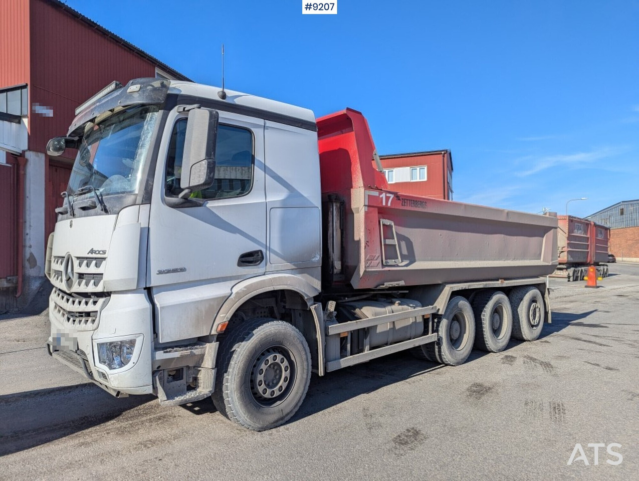 Dump / tipper truck Mercedes Benz Arocs 3253 8X4 - Кипер: слика 1 Dump / tipper truck Mercedes Benz Arocs 3253 8X4 - Кипер: слика 1