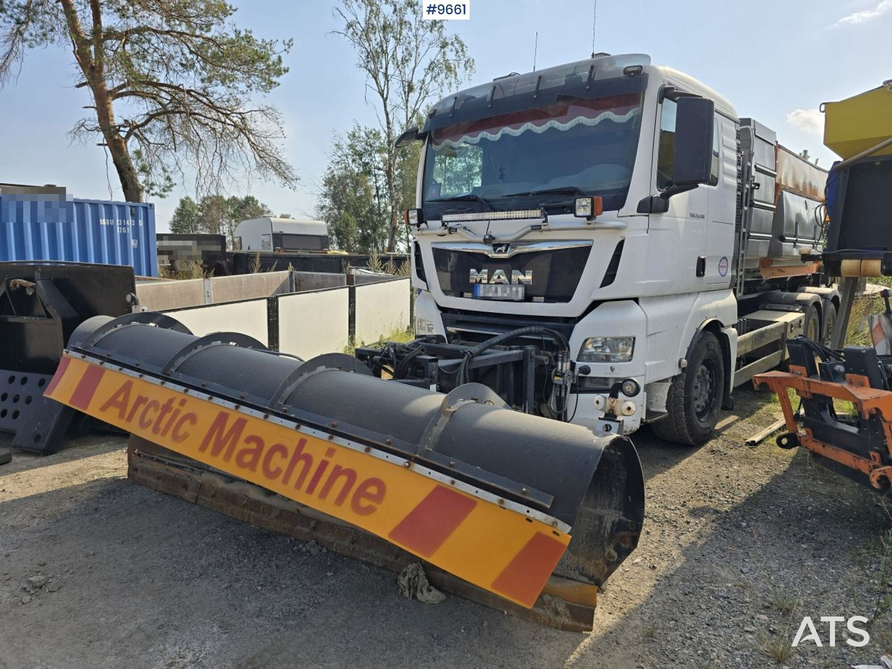 Hooklift Truck MAN TGX 25.500 - Камион со кука за подигање: слика 1 Hooklift Truck MAN TGX 25.500 - Камион со кука за подигање: слика 1