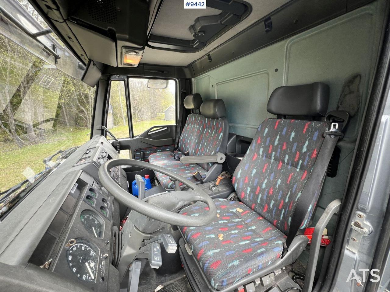 IVECO 85 E18 Box Truck with tail lift (VIDEO) - Камион сандучар: слика 5 IVECO 85 E18 Box Truck with tail lift (VIDEO) - Камион сандучар: слика 5