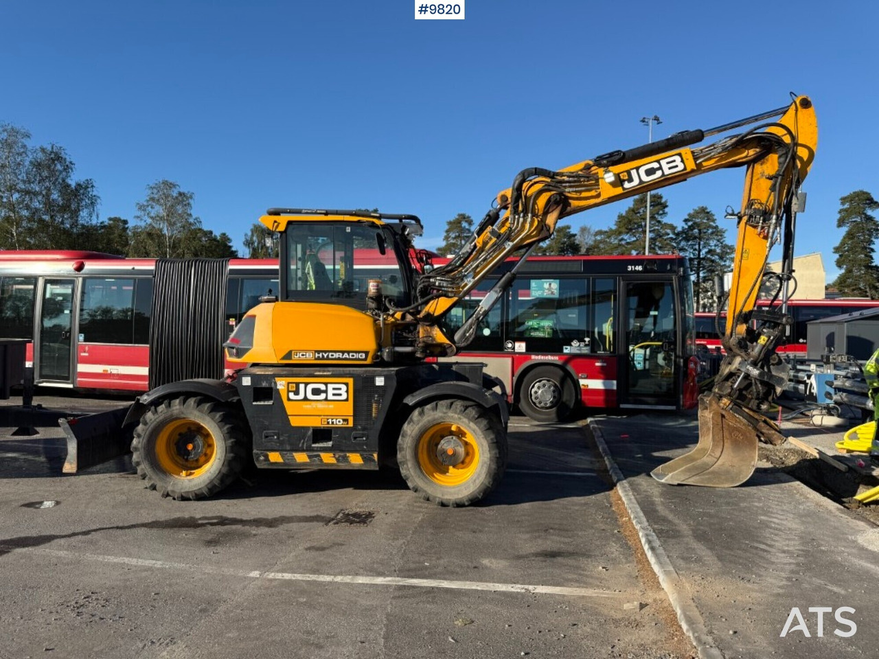 JCB Hydradig 110w wheel excavator with tiltrotator and attachments - Багер на тркала: слика 3 JCB Hydradig 110w wheel excavator with tiltrotator and attachments - Багер на тркала: слика 3