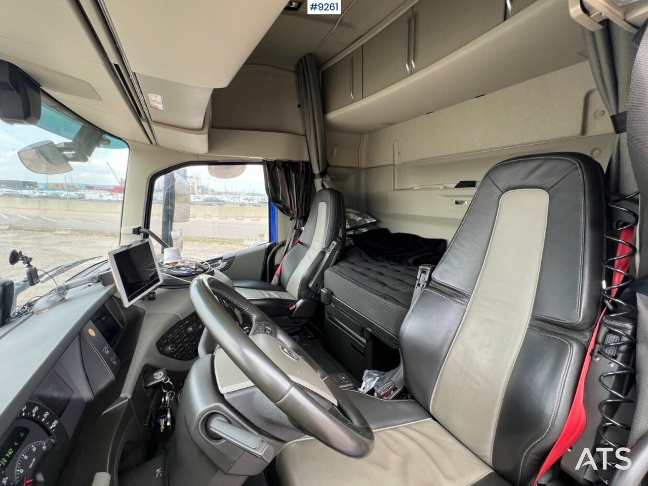 Камион влекач Newly inspected tractor unit VOLVO FH 62 TT - VIDEO: слика 6