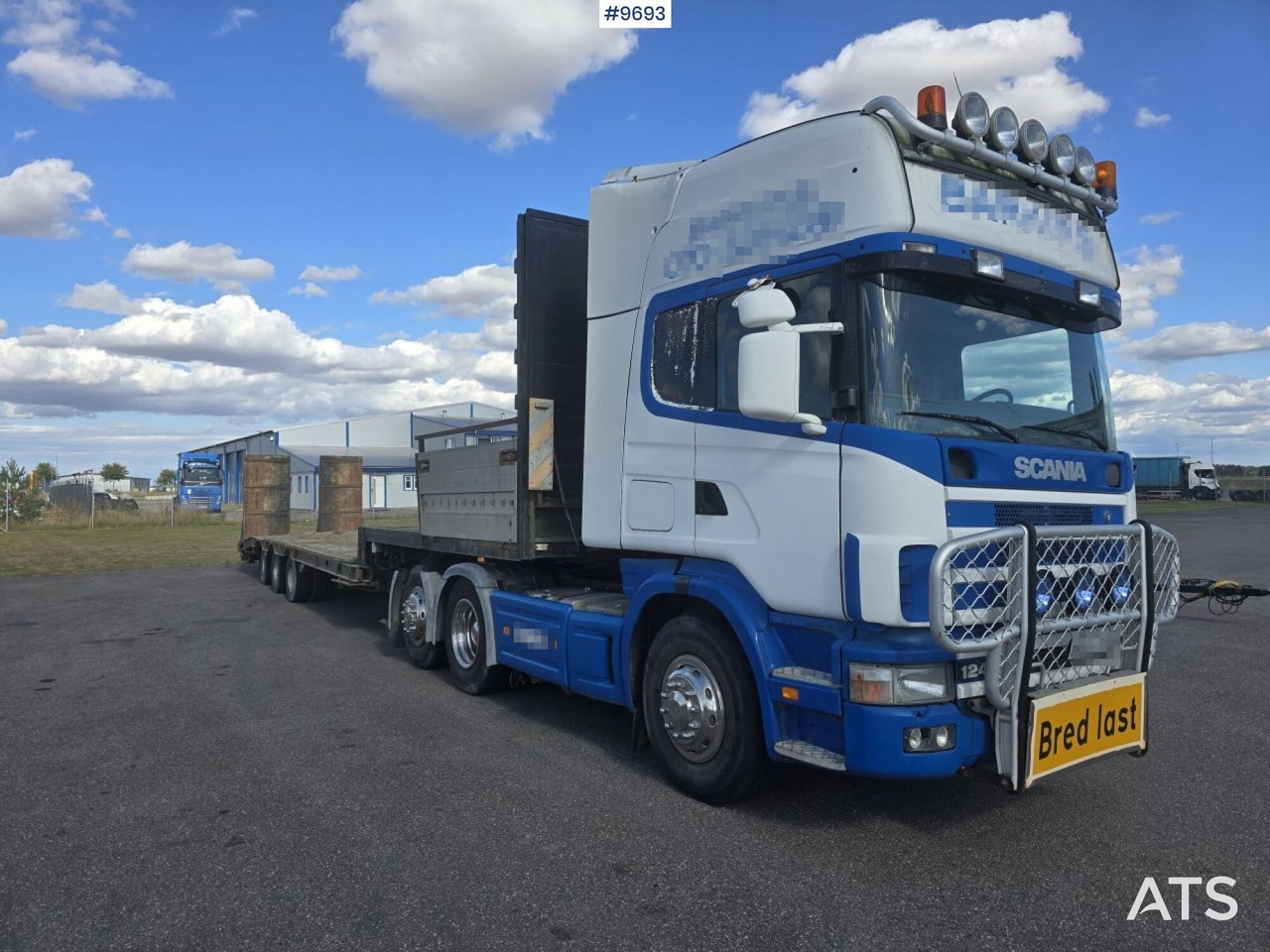 Scania dragbil med maskintrailer - Камион влекач, Автотранспортна полуприколка: слика 2 Scania dragbil med maskintrailer - Камион влекач, Автотранспортна полуприколка: слика 2