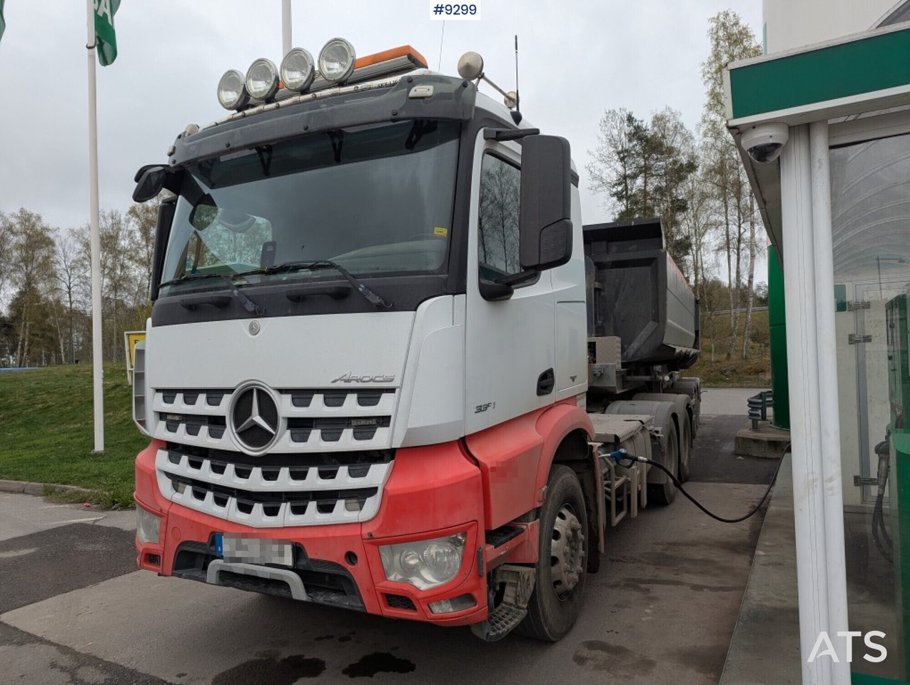 Tractor Unit Mercedes-Benz Arocs 3351 6x4 with tipper trailer - Камион влекач: слика 1 Tractor Unit Mercedes-Benz Arocs 3351 6x4 with tipper trailer - Камион влекач: слика 1