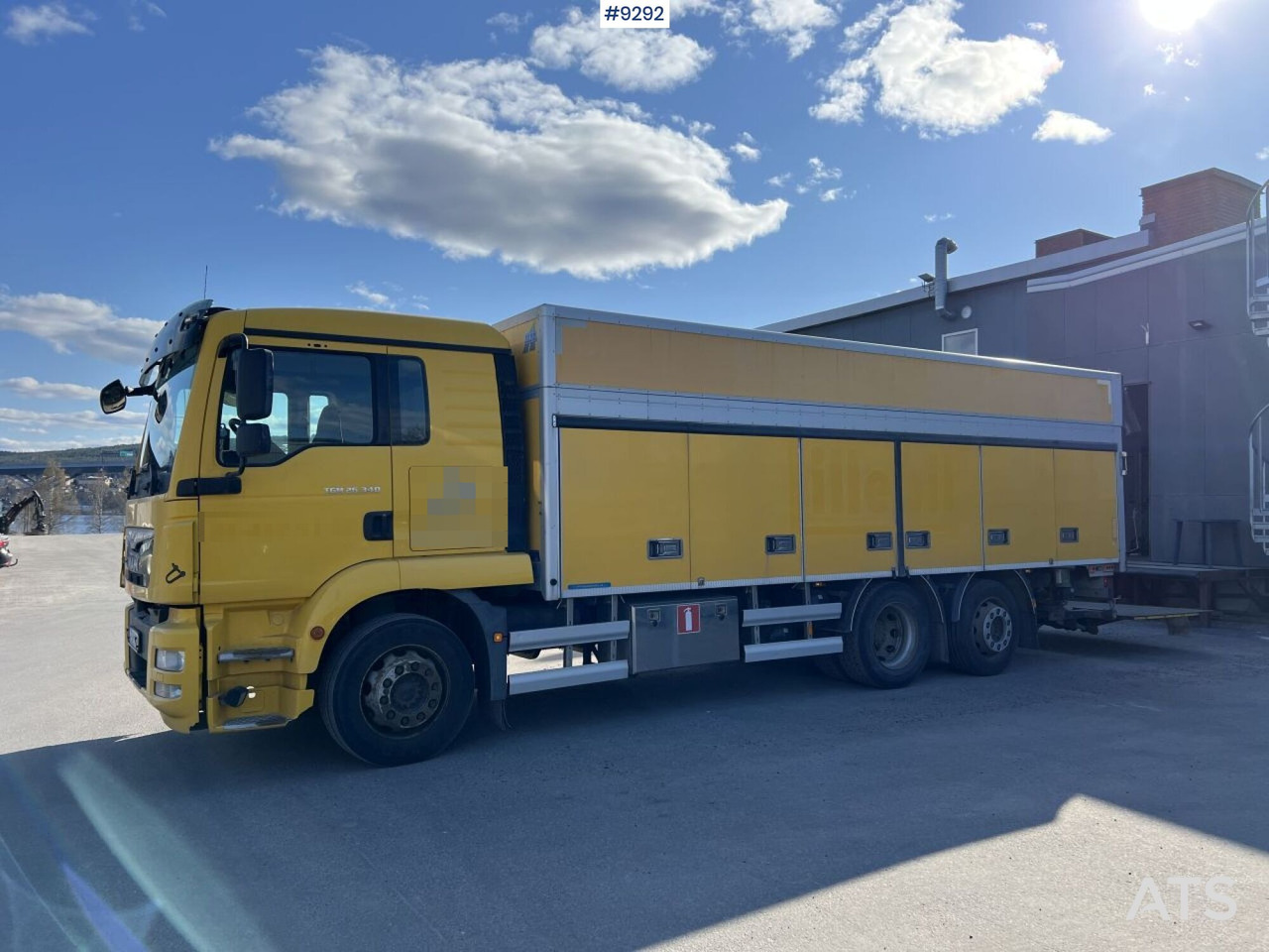 MAN TGM 26.340 6X2 Box truck - Камион сандучар: слика 1 MAN TGM 26.340 6X2 Box truck - Камион сандучар: слика 1