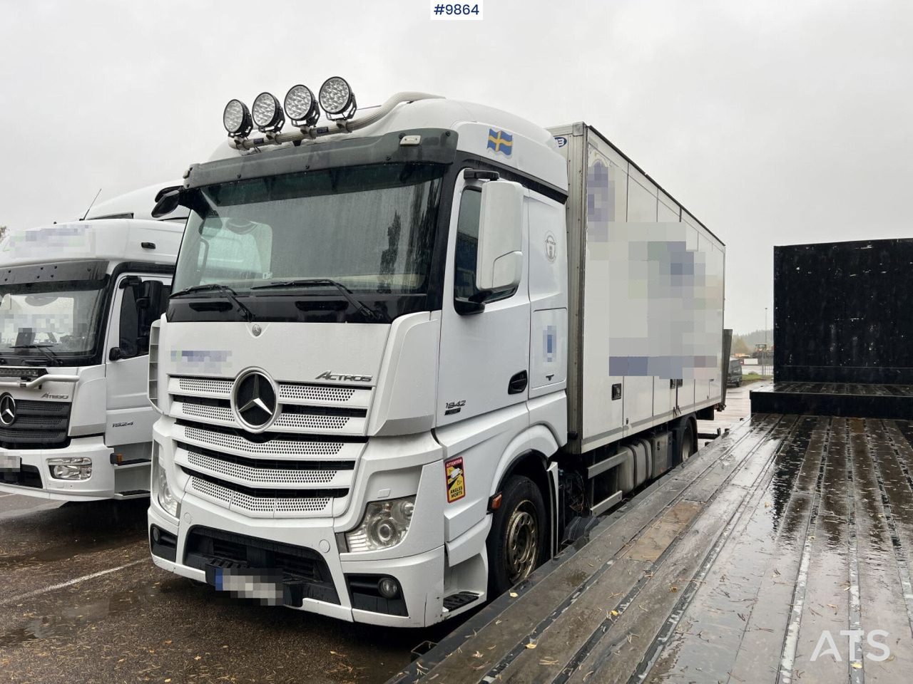 MERCEDES-BENZ ACTROS 963-0-A Box truck with tail lift - Камион сандучар: слика 1 MERCEDES-BENZ ACTROS 963-0-A Box truck with tail lift - Камион сандучар: слика 1