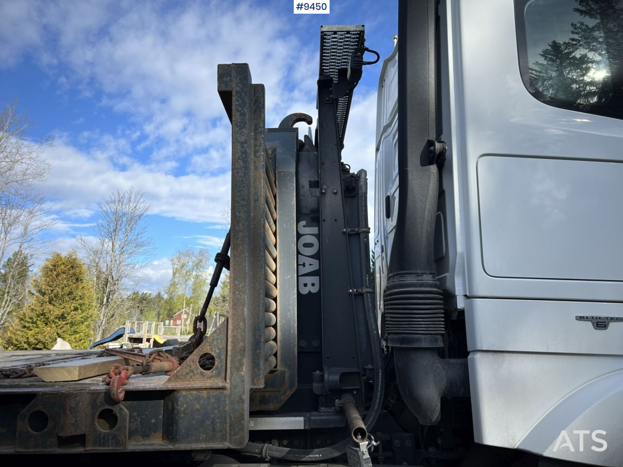 Mercedes Benz Arocs 3251 Tridem Hooklift, flatbed and concrete rotator - Камион со кука за подигање: слика 5 Mercedes Benz Arocs 3251 Tridem Hooklift, flatbed and concrete rotator - Камион со кука за подигање: слика 5