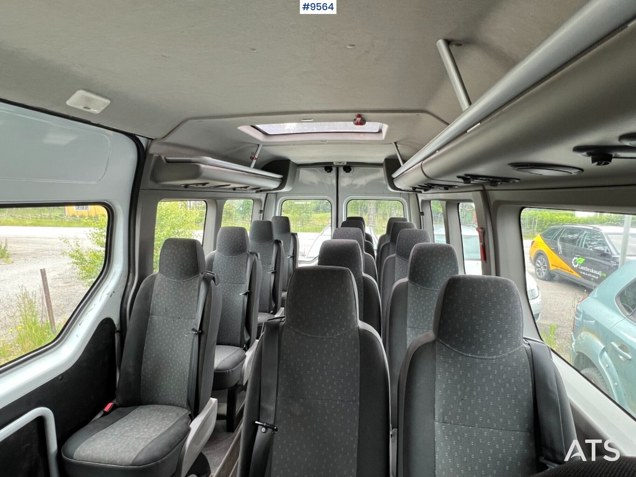 Минибус, Патничко комбе Minibus - 16-seater bus - Opel Movano: слика 11