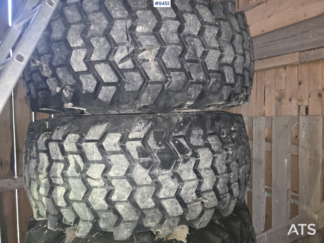 NOKIAN TIRE AND RIM FOR HUDDIG - Градежна опрема: слика 3 NOKIAN TIRE AND RIM FOR HUDDIG - Градежна опрема: слика 3