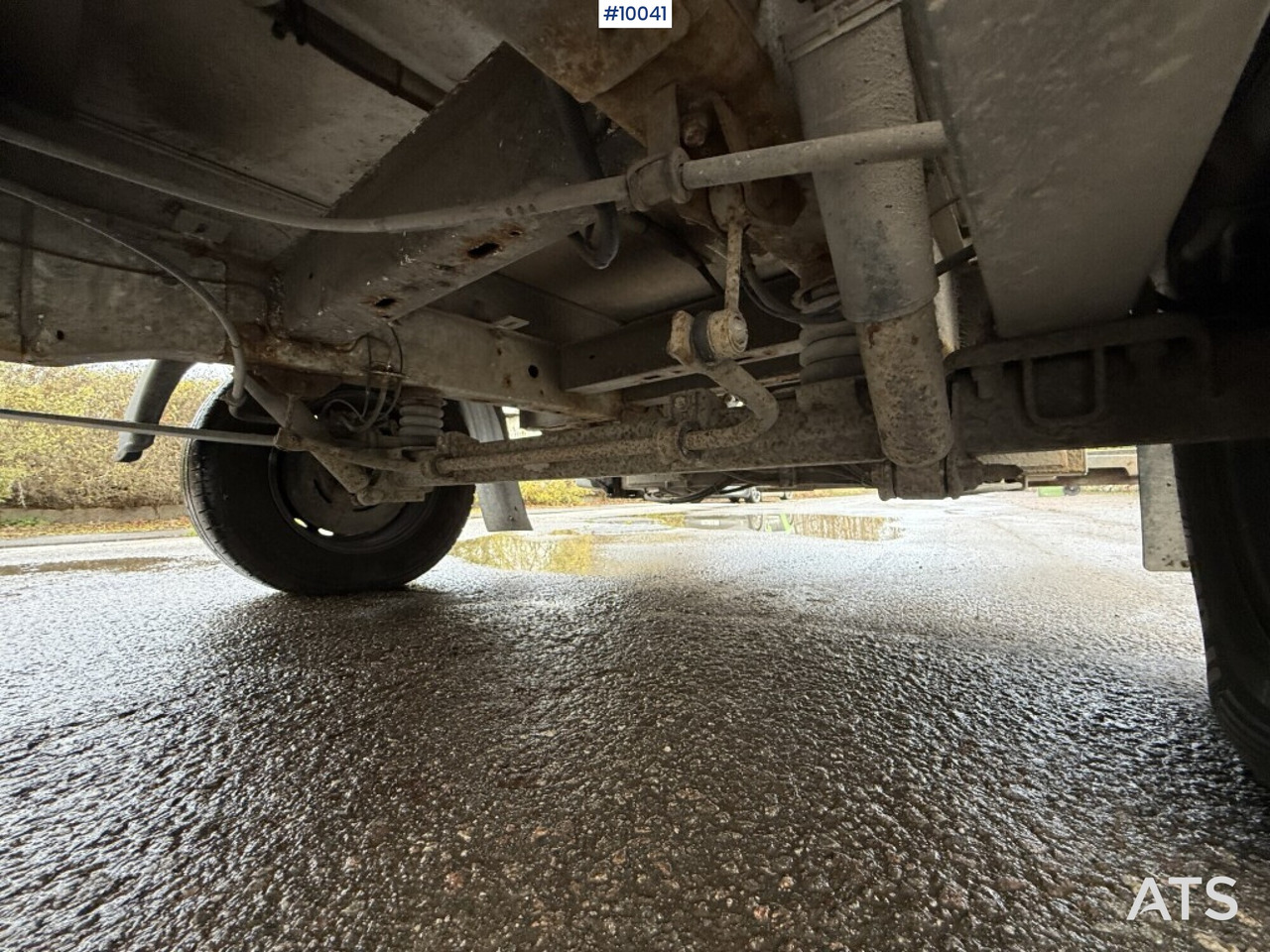 Комбе фургон Nissan NV 400 with tail lift: слика 19 Комбе фургон Nissan NV 400 with tail lift: слика 19