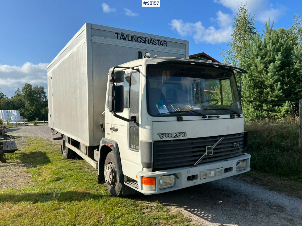 Rebuild boxtruck Volvo FL 608 to a horsetruck - SEE VIDEO - Камион за коњи: слика 1 Rebuild boxtruck Volvo FL 608 to a horsetruck - SEE VIDEO - Камион за коњи: слика 1