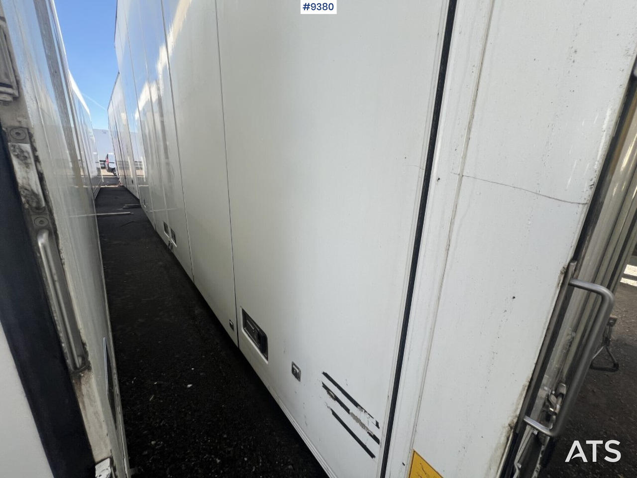Refrigerated trailer cabinet Ekeri - Фрижидерски заменлив сандак: слика 2 Refrigerated trailer cabinet Ekeri - Фрижидерски заменлив сандак: слика 2