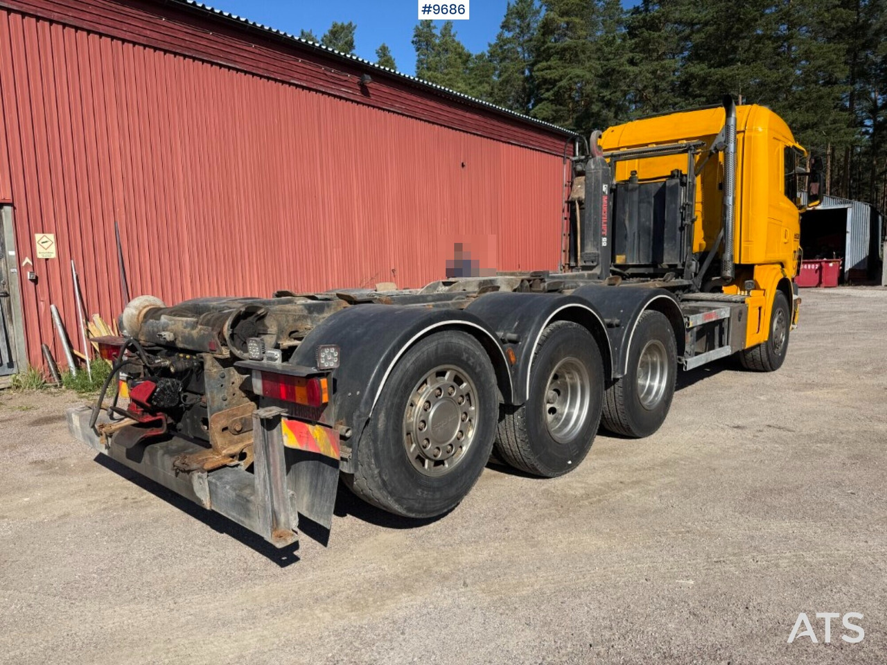 Scania G440 8X4 Lastväxlare plog och saltutrustad Rep.objekt - Камион со кука за подигање: слика 4 Scania G440 8X4 Lastväxlare plog och saltutrustad Rep.objekt - Камион со кука за подигање: слика 4