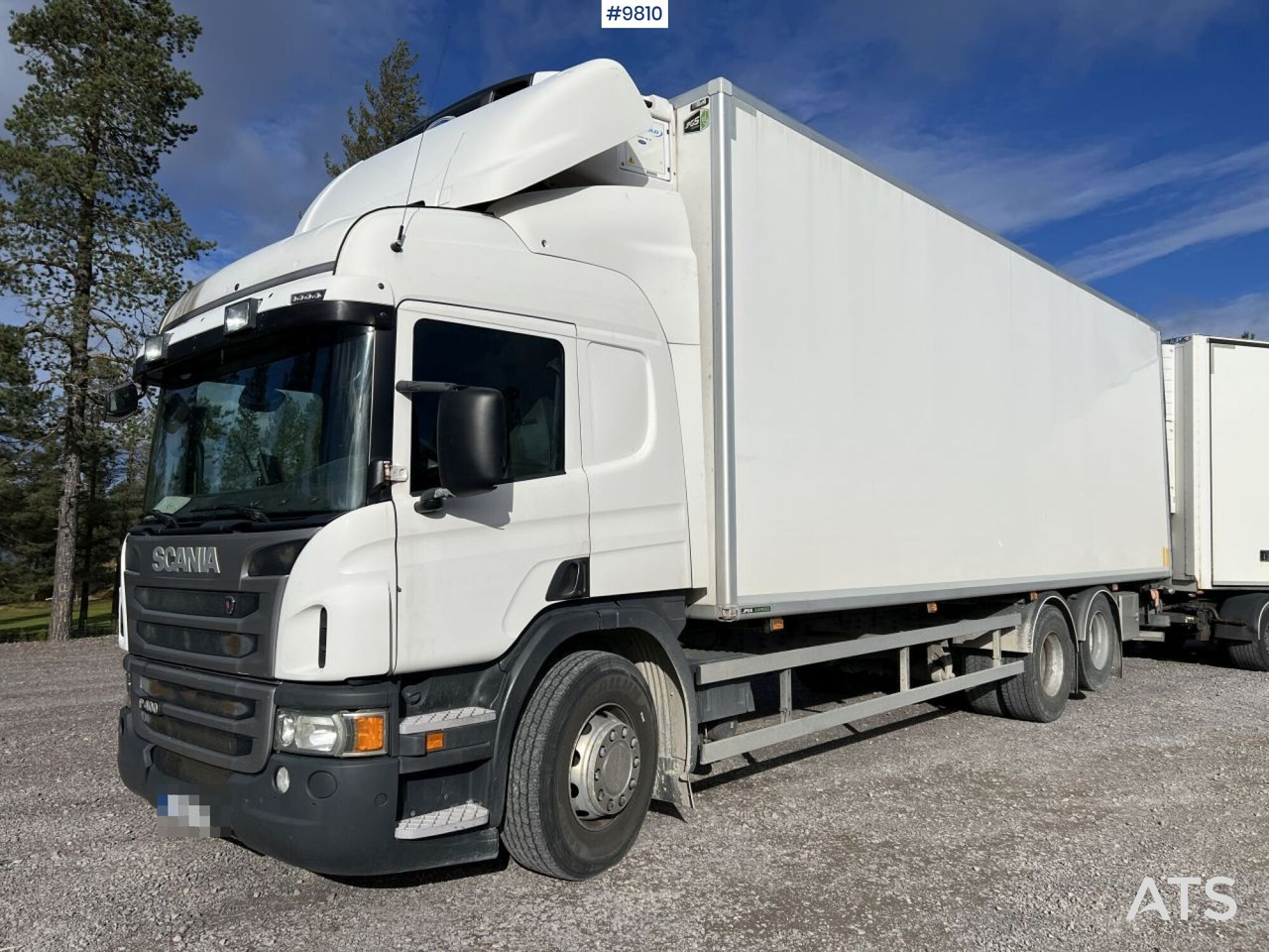 Scania P400 Box truck with tail lift - Камион сандучар: слика 1 Scania P400 Box truck with tail lift - Камион сандучар: слика 1