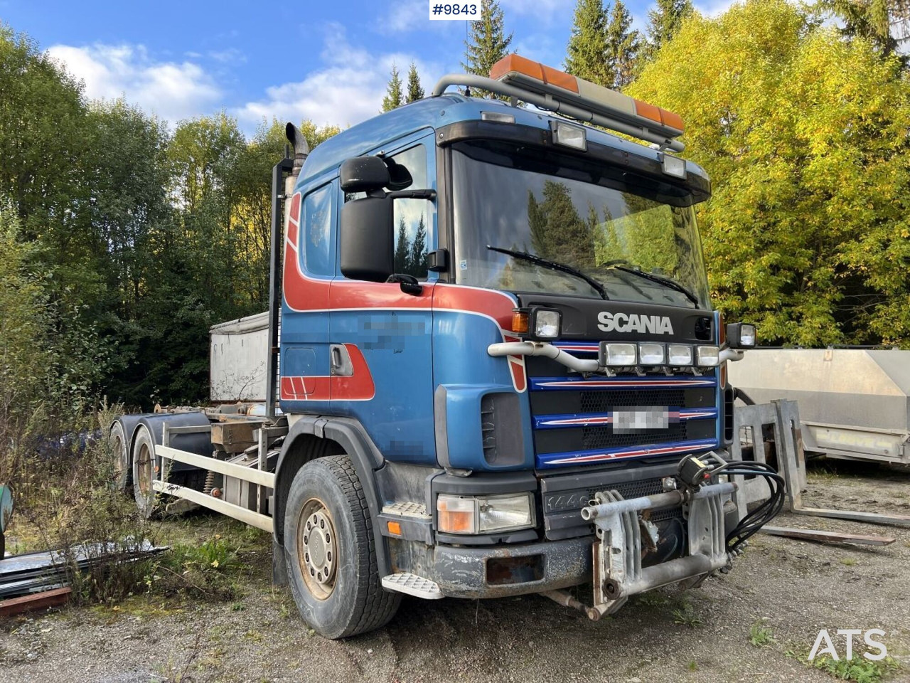 Scania R144 Hook Truck with plow equipment - Камион со кука за подигање: слика 2 Scania R144 Hook Truck with plow equipment - Камион со кука за подигање: слика 2