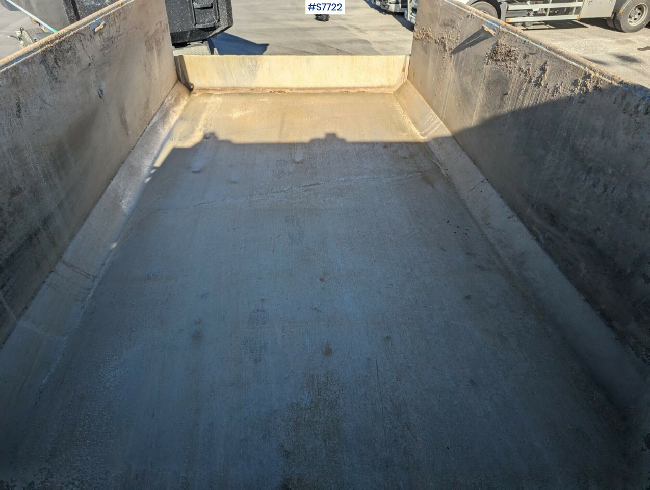 Tipper Truck DAF FAT XF530Z - Кипер: слика 3 Tipper Truck DAF FAT XF530Z - Кипер: слика 3