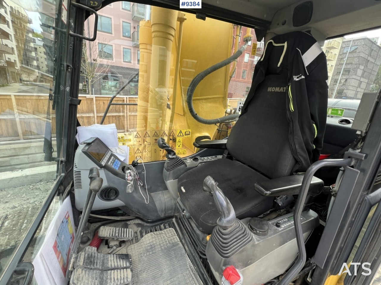 Tracked excavator Komatsu PC210LC (VIDEO) - Багер гасеничар: слика 5 Tracked excavator Komatsu PC210LC (VIDEO) - Багер гасеничар: слика 5