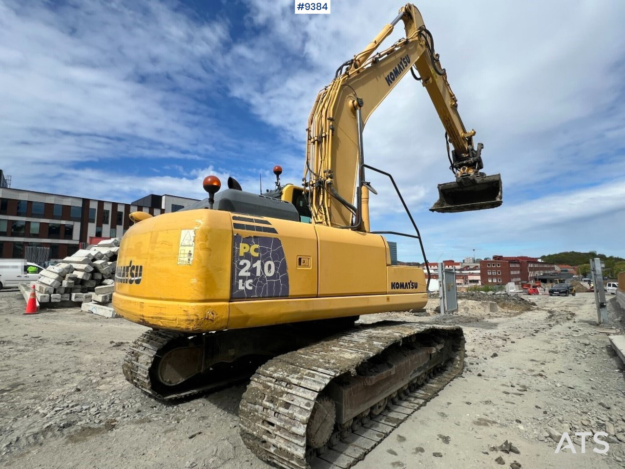 Tracked excavator Komatsu PC210LC (VIDEO) - Багер гасеничар: слика 4 Tracked excavator Komatsu PC210LC (VIDEO) - Багер гасеничар: слика 4
