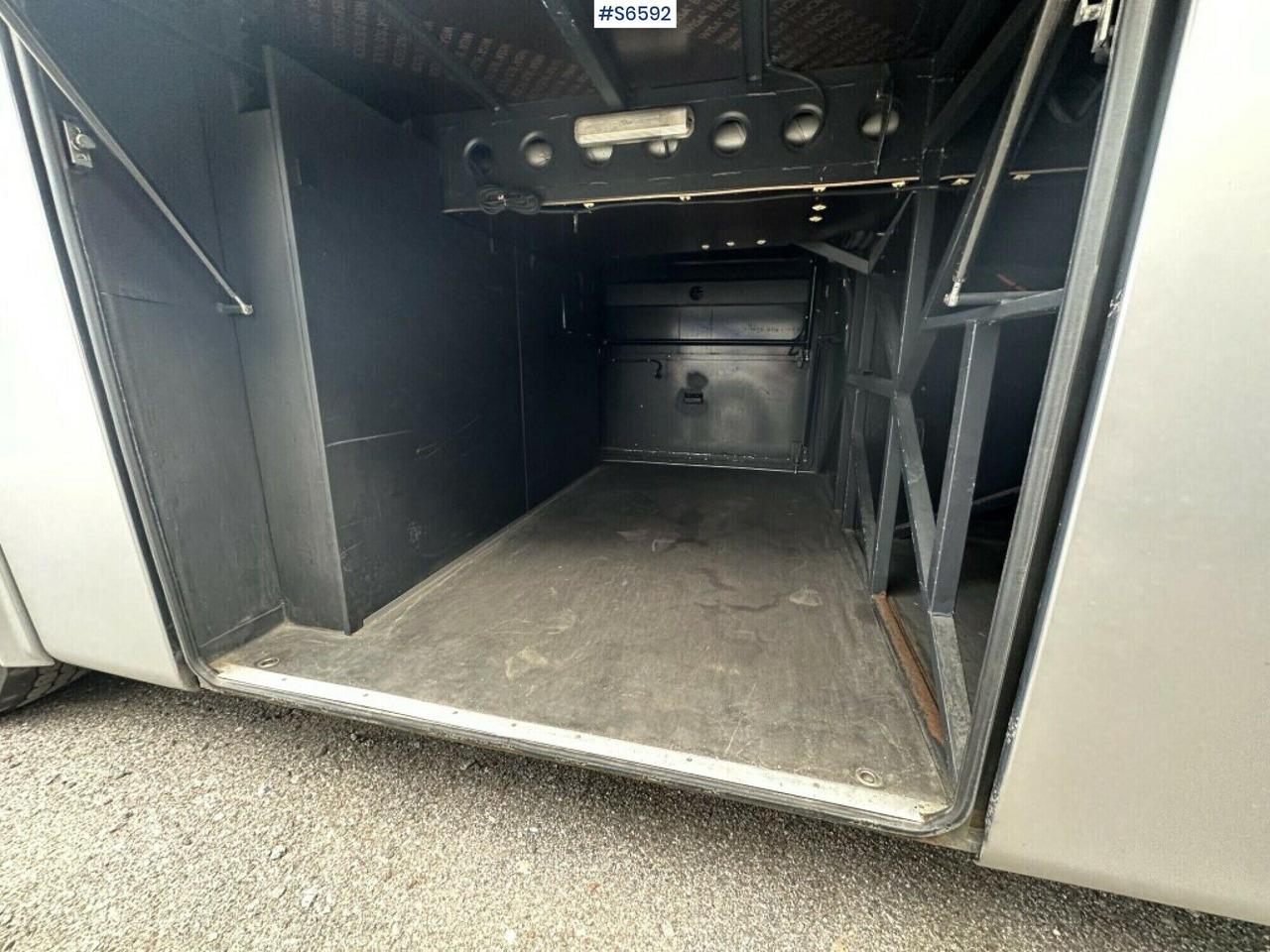 Патнички вагон автобус Van Hool E200 Bus: слика 31