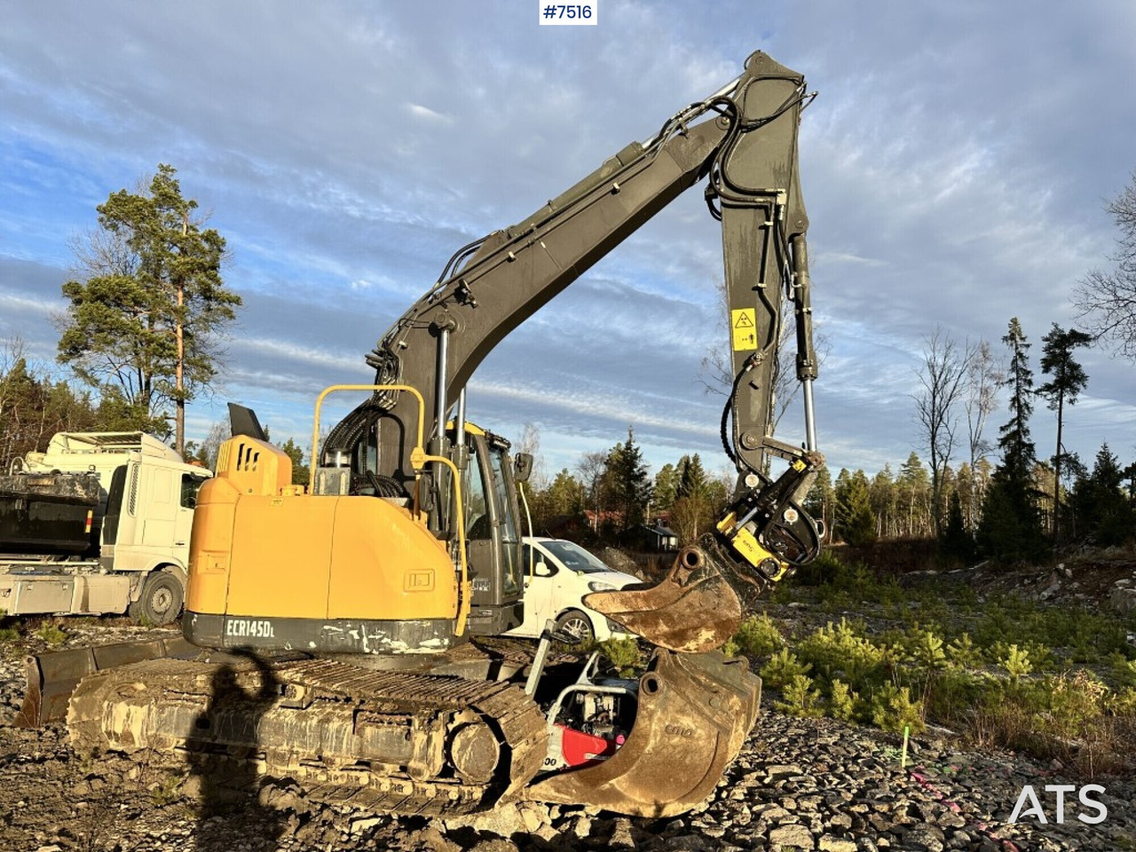 Volvo ECR145DL Crawler excavator with rotor and buckets - Багер гасеничар: слика 1 Volvo ECR145DL Crawler excavator with rotor and buckets - Багер гасеничар: слика 1