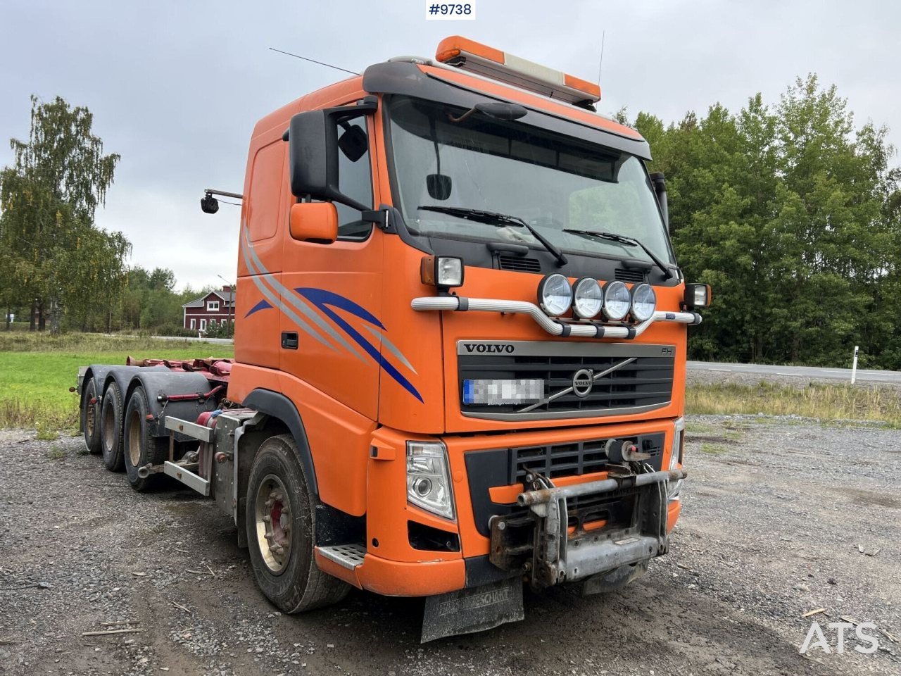 Volvo FH 8*4 Truck with plow attachment - Камион со кука за подигање: слика 2 Volvo FH 8*4 Truck with plow attachment - Камион со кука за подигање: слика 2