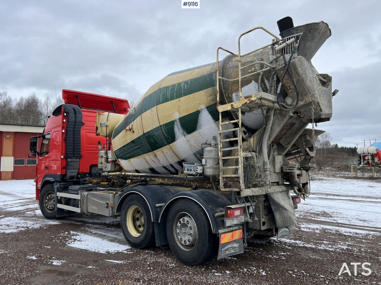 Volvo FM 6X2 Quick lock with concrete rotator (VIDEO) - Камион миксер за бетон: слика 4 Volvo FM 6X2 Quick lock with concrete rotator (VIDEO) - Камион миксер за бетон: слика 4