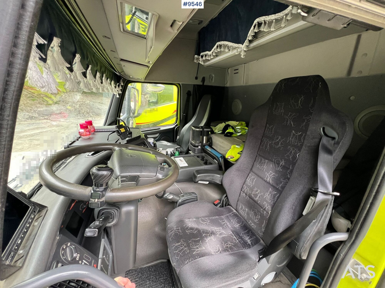 Volvo FM 8*4 Tridem Lastväxlare - Камион со кука за подигање: слика 5 Volvo FM 8*4 Tridem Lastväxlare - Камион со кука за подигање: слика 5